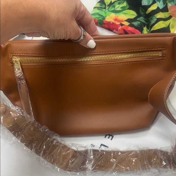 🌷🍁Elkie & Co Tan Leather Women Bag - Picture 7 of 7